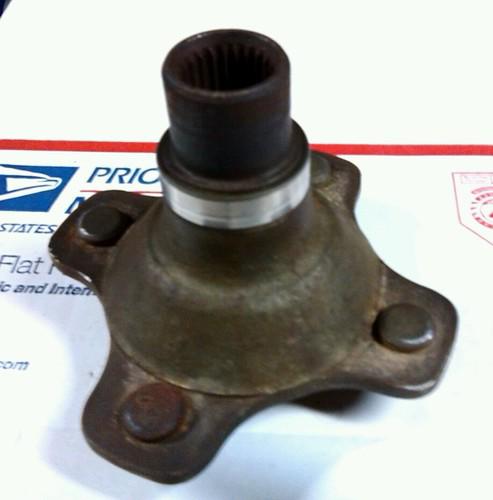 Honda atc 250sx left rear hub axel lug great splines tight!