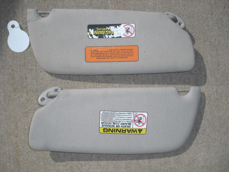 Buy 99 00 01 02 03 04 Jeep Grand Cherokee Sun Visor Pair in Lockport