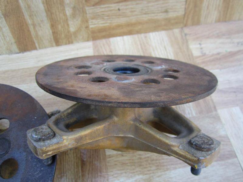 1985 Suzuki LT250R LT 250R .. Set of Front Hubs & Rotors / Left & Right, US $70.00, image 3