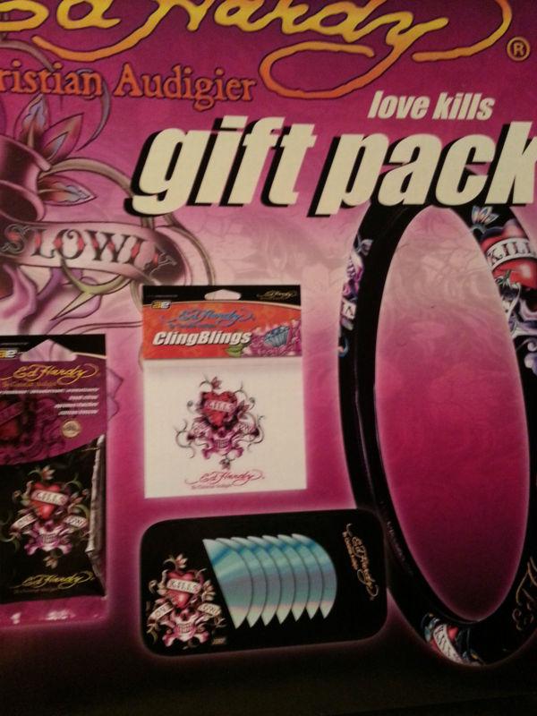 ED HARDY AUTO EXPRESSIONS GIFT SET....STEERING WHEEL COVER, CD ORGANIZOR..& MORE, US $20.00, image 3