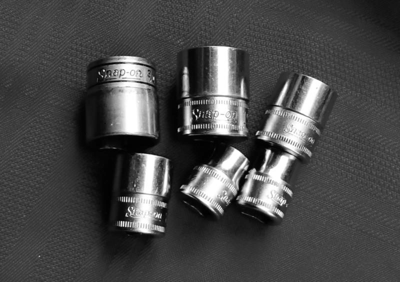 Snap-on metric sockets 3/8 drive. used 6 sockets 6-point