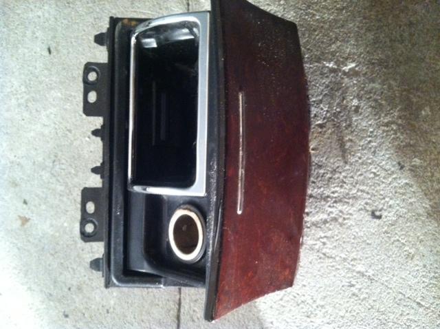 05 infinity  q45 ashtray