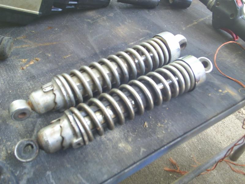 1979 yamaha  750 shocks