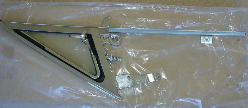 1965-6 Ford Mustang complete vent window assembly RH (clear glass), US $2.50, image 2