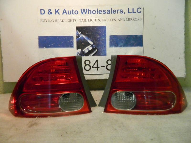 Honda civic sedan 2006-2008 left/driver & right/pass side oem tail light!!!!!