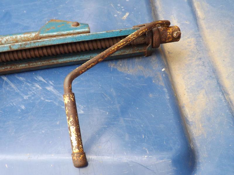 VINTAGE AUTO SPECIALTIES CO.1950's 1960's BIPOD BUMPER JACK With Crank Handle, US $179.99, image 3