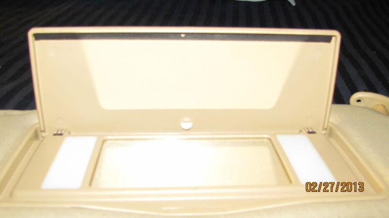 MERCEDES W124 SUNVISOR RIGHT PASSANGER SIDE