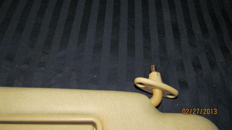 MERCEDES W124 SUNVISOR RIGHT PASSANGER SIDE