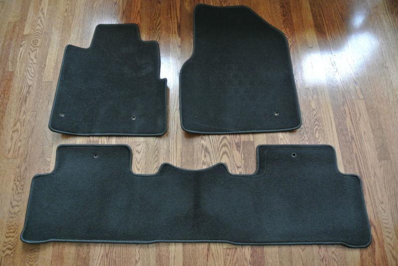 Find Genuine OEM set of Graphite Black carpet floor mats for 20092013 Honda Pilot in Colorado