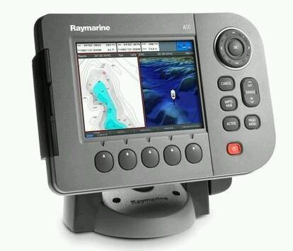 Raymarine a50d chartplotter & fishfinder w/pre-loaded canadian navionics charts