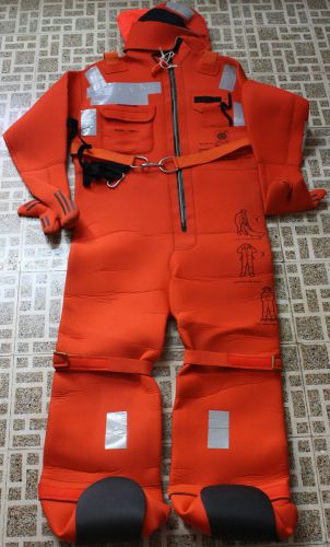 Aquata immersion suit aro v20 185 with head support &amp; heavy-duty harness
