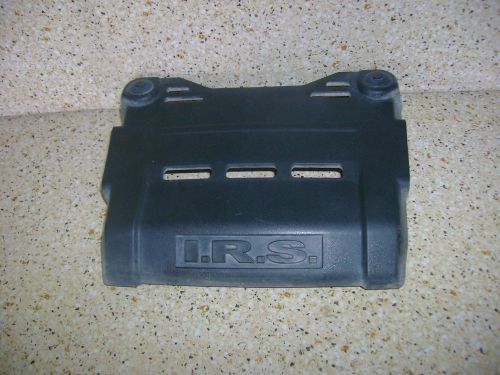 2005 suzuki king quad kingquad 4x4 lt 700 atv rear i.r.s. cover panel irs i8