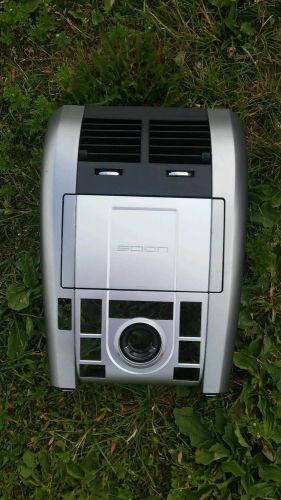 06 scion tc radio dash bezel with air vents