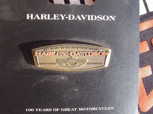 100 harley davidson 100th anni badge pin new on collectors hang card 97984-03v