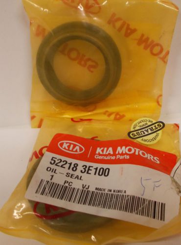 Lot of 2 new kia oil-seal 52218 3e100