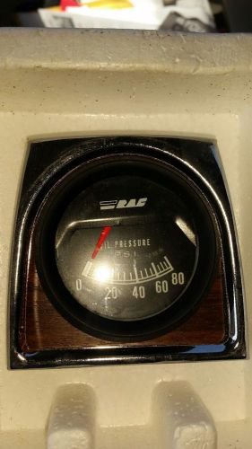 Vintage oil pressure gauge rac 284 1978 in box with parts rare