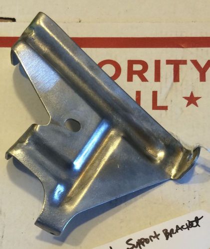 944 throttle body support bracket