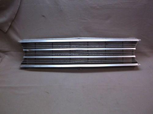 1969 ford torino center grille, decent condition, nr