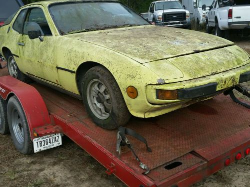 Porsche  924 parts car project car barn find inop salvage car selling whole