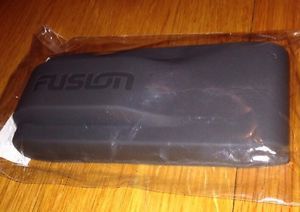 Fusion silicon dust cover