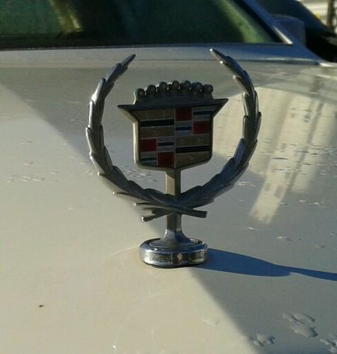77 78 79 80 81 82 83 84 85 CADILLAC ELDORADO SEVILLE ORIGINAL HOOD ORNAMENT, US $45.00, image 5