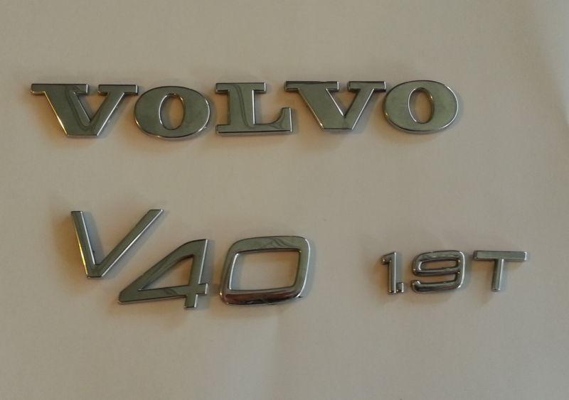Original 2000 00 volvo v40 1.9t trunk rear emblem logo decal symbol