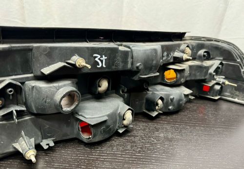 1992 1993 1994 lexus es300 driver left side tail light oem - w/ 4 nuts