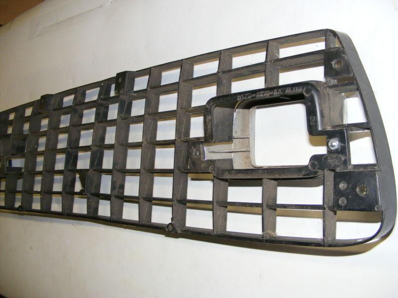 1975 76 77 78 MUSTANG II 2 BLACK GRILLE GRILL FOG LIGHT BEZELS GOOD USED, US $39.99, image 9