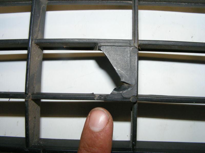 1975 76 77 78 MUSTANG II 2 BLACK GRILLE GRILL FOG LIGHT BEZELS GOOD USED, US $39.99, image 10