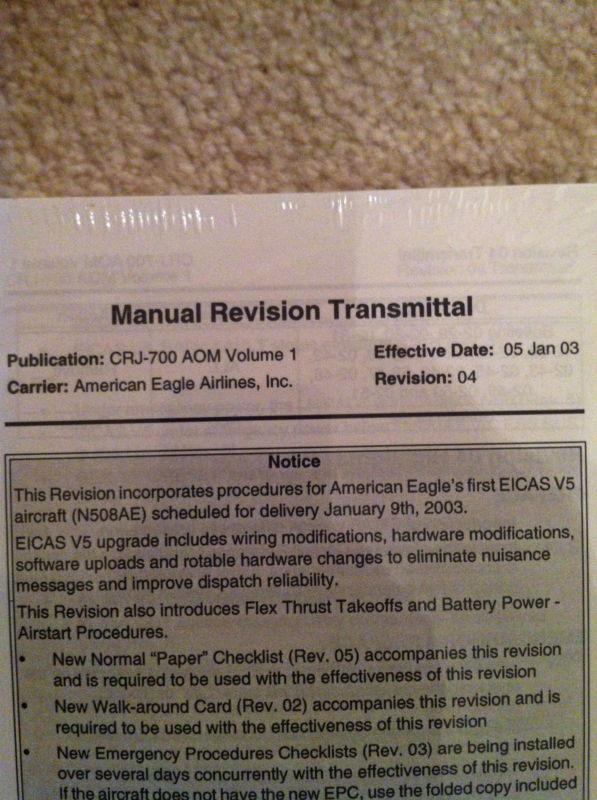 Crj-700 aircraft operating manual volume 1 paper copy new sealed american eagle