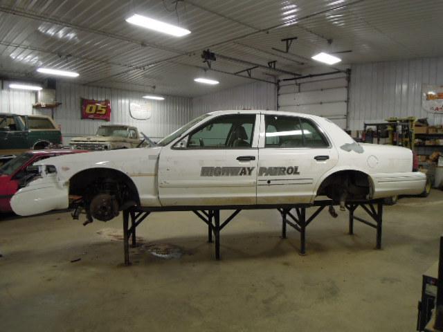 2004 ford crown victoria outer tail light lamp lower left