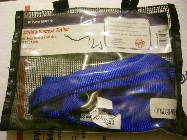 West marine child's 6' harness tether w/snap hook & loop end new!