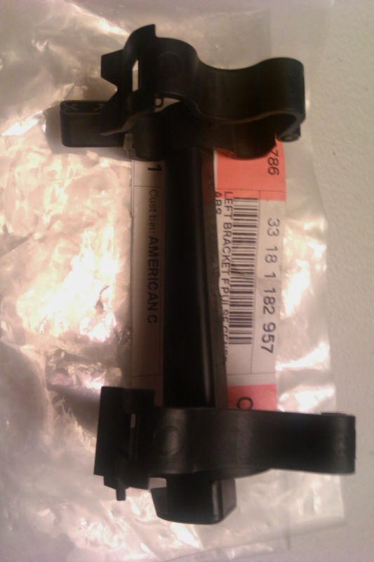 2000-07 bmw 5 series  left bracket f pulse generator abs