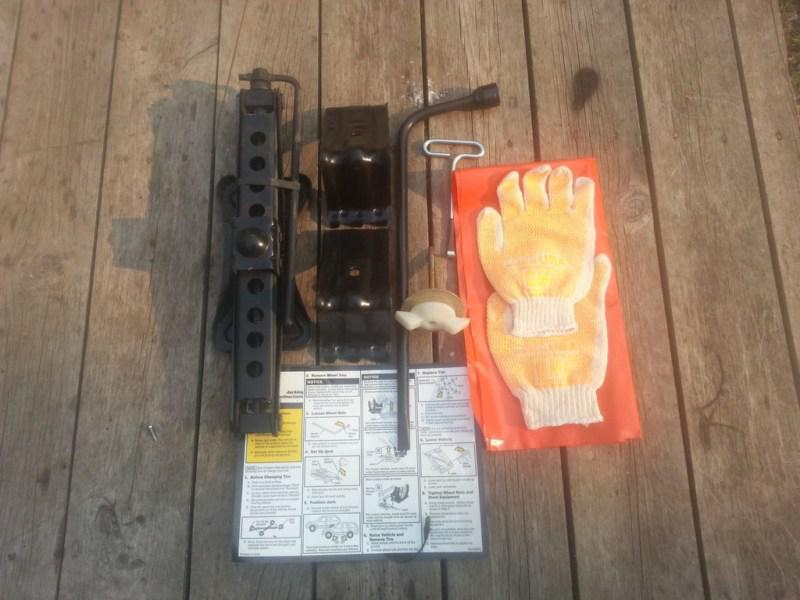 1997 s10 s15 gmc jimmy 2dr 4x4 4.3l brand new never used jack kit complete!