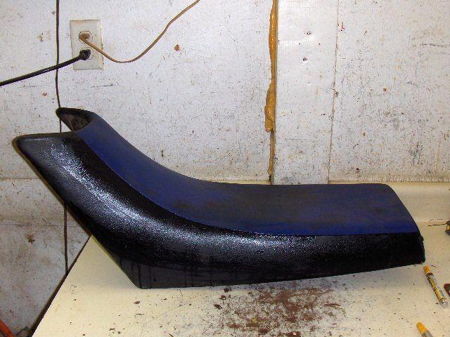 00 yamaha 350 warrior 2x4 atv seat with good pan and foam g1513