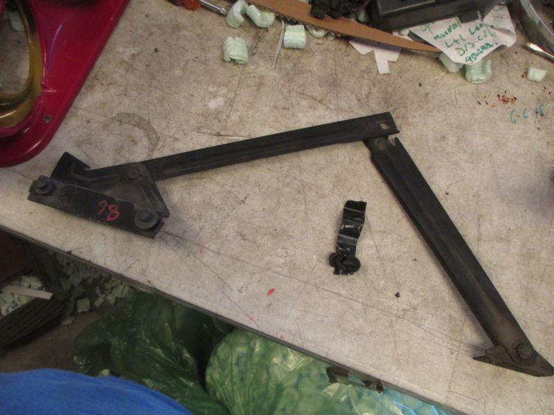 Corvette hood support 84 85 6 early