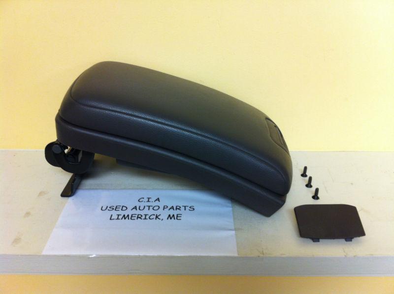 00 01 nissan maxima infiniti i30 armrest center console dark tan brown oem leath