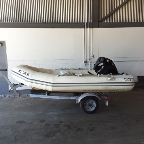 2009 zodiac cadet 340 boat 11' ft. 5-person 25hp with trailer