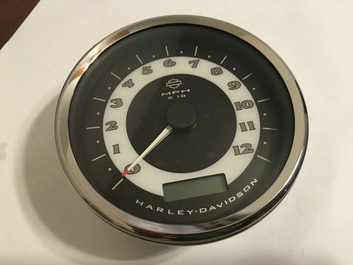 Harley davidson 5" speedometer part # 67439-11. fits 2011 &amp; newer models