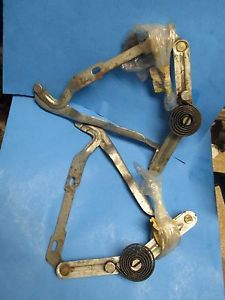 Mopar hood hinge set n.o.s. 84-89 dodge diplomat+chrysler 5th ave.