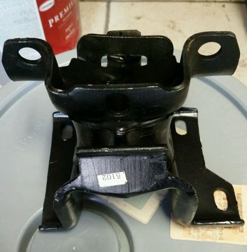 Gmc silverado/sierra 8.1 liter 2001-2007 front left or right engine motor mount