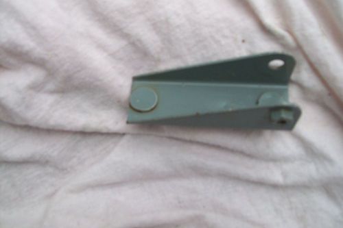 Jaguar early xke type dhc soft top frame locating bracket