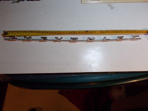 1962 &#034;chevrolet&#034; belair biscayne station wagon tailgate emblem used 3800000