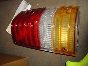 1992 ford aerostar right tail light