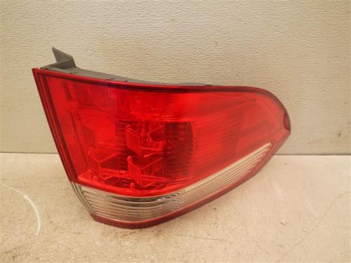 Driver left tail light quarter panel mounted fits 05-06 odyssey 972538