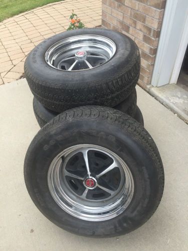 14&#034; x 7&#034; magnum 500 rims and tires