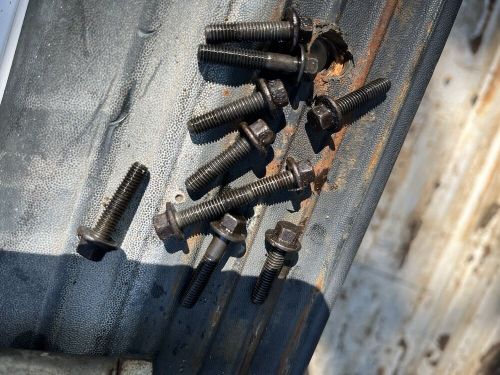 04 05 06 07 08 09 10 ford e350 6.0l high pressure oil pump cover bolt bolts m14