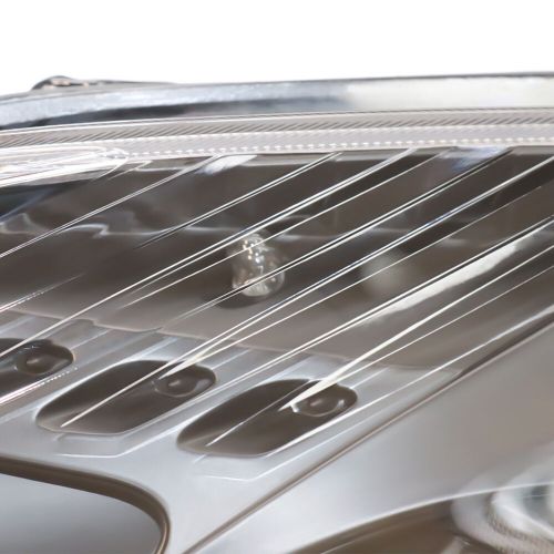 Headlights for 2010-2011 toyota prius halogen model headlamps left side