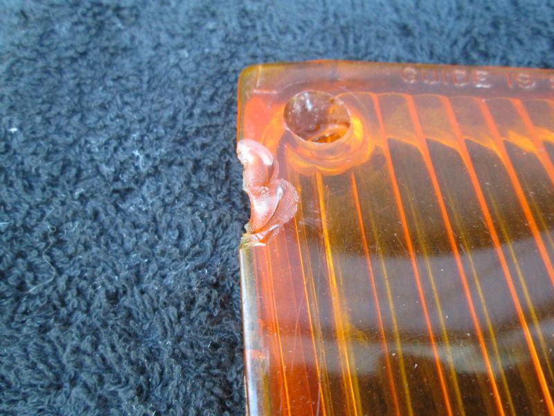 70-72 CORVETTE LEFT SIDE PARK / TURN SIGNAL LAMP LENS COVER AMBER OEM GM C3, US $20.00, image 2