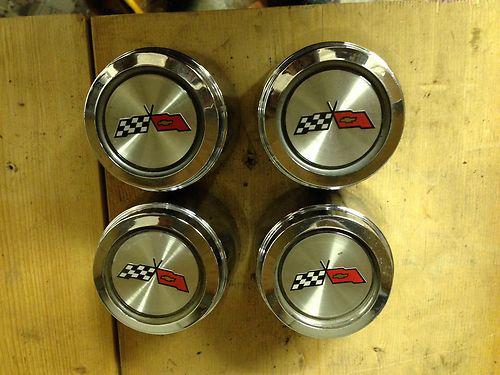 1976-1979 76 77 78 79 corvette center cap set of 4 gm # 371680 